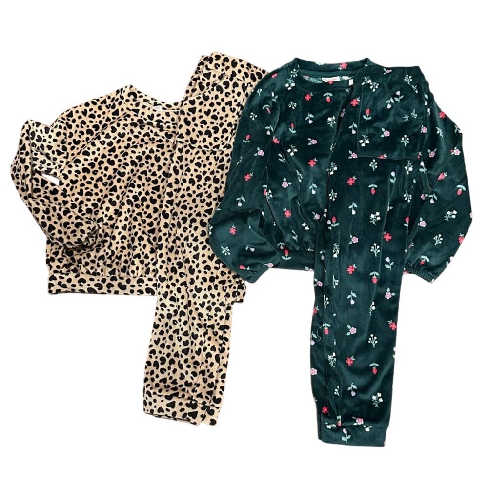 2 Girls Velour Track Suits matching sets animal print and green floral 6-7